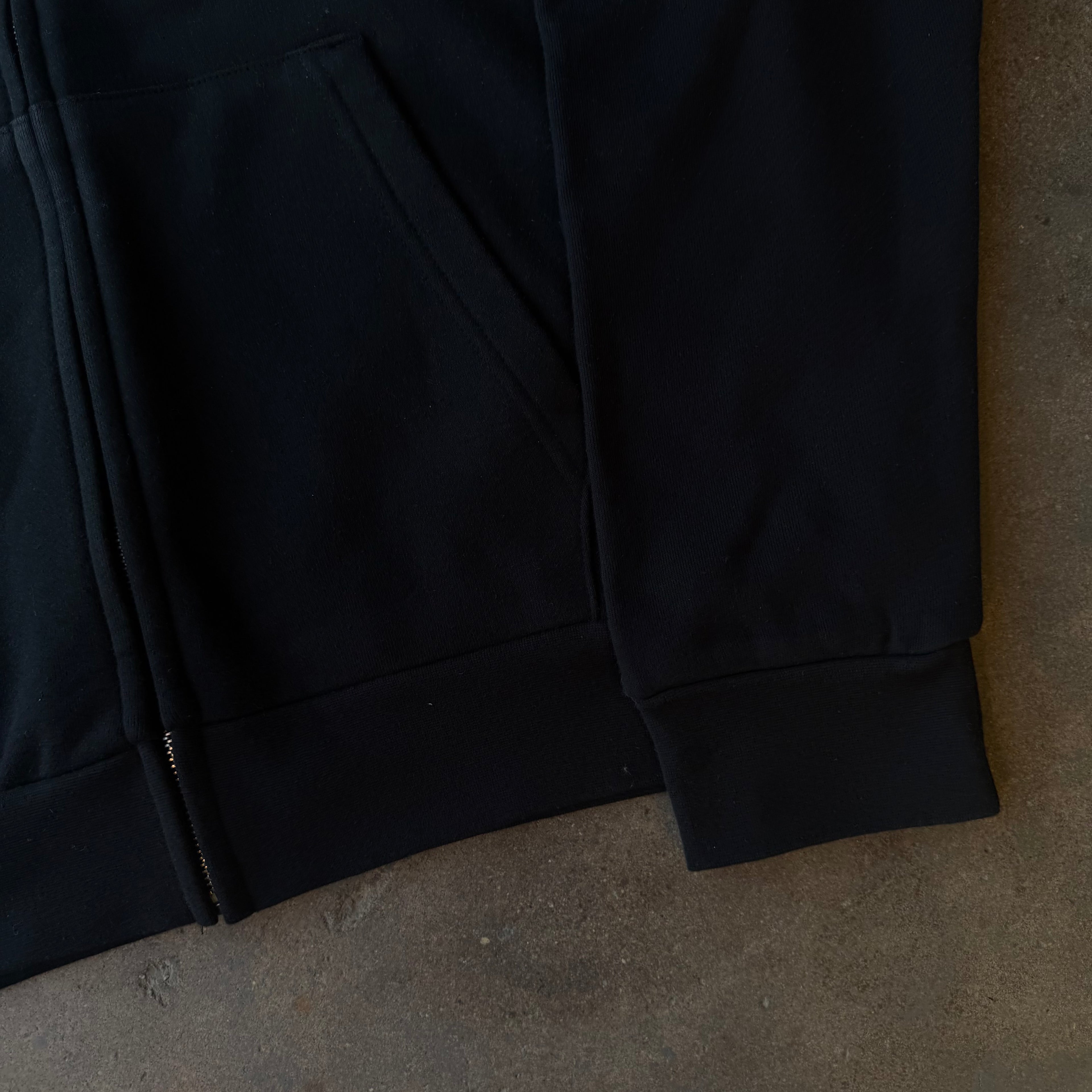 "IDOLS" HEAVYWEIGHT ZIP UP