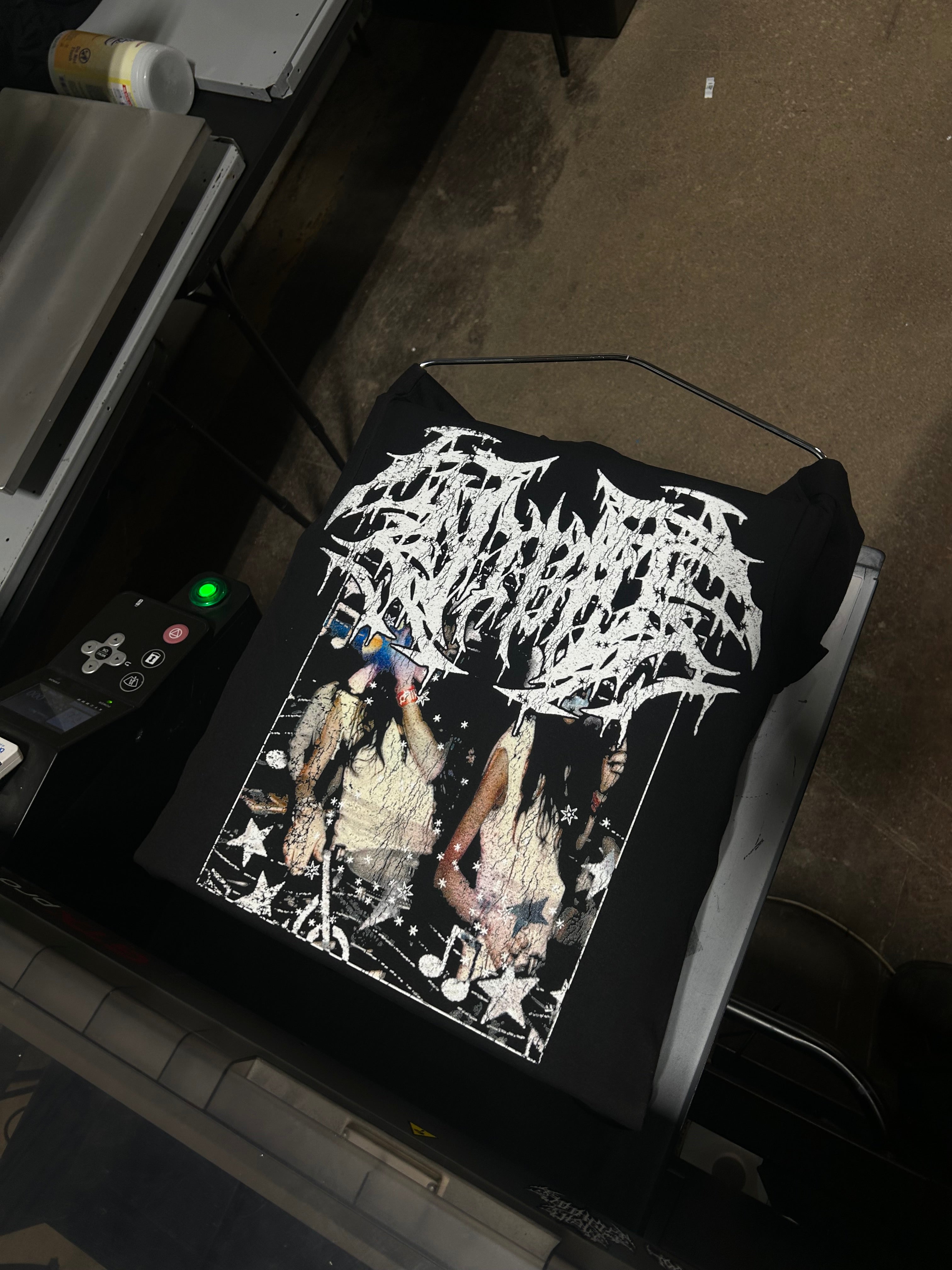 "RAVE" TEE
