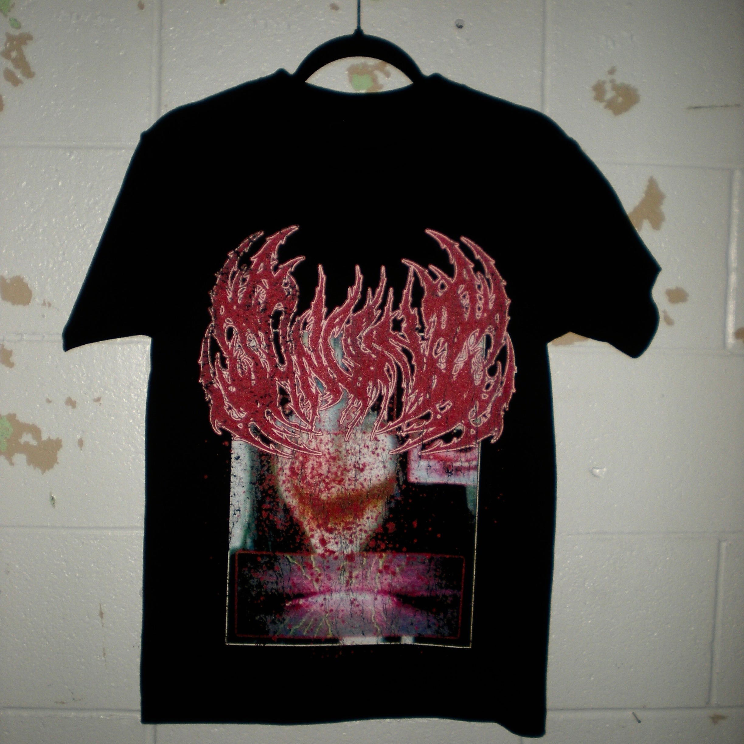 "CREEPYPASTA" TEE