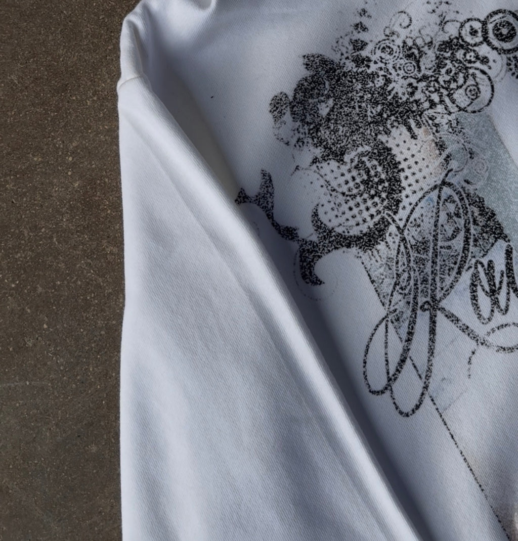 “ROUGH BEAUTY” HOODIE