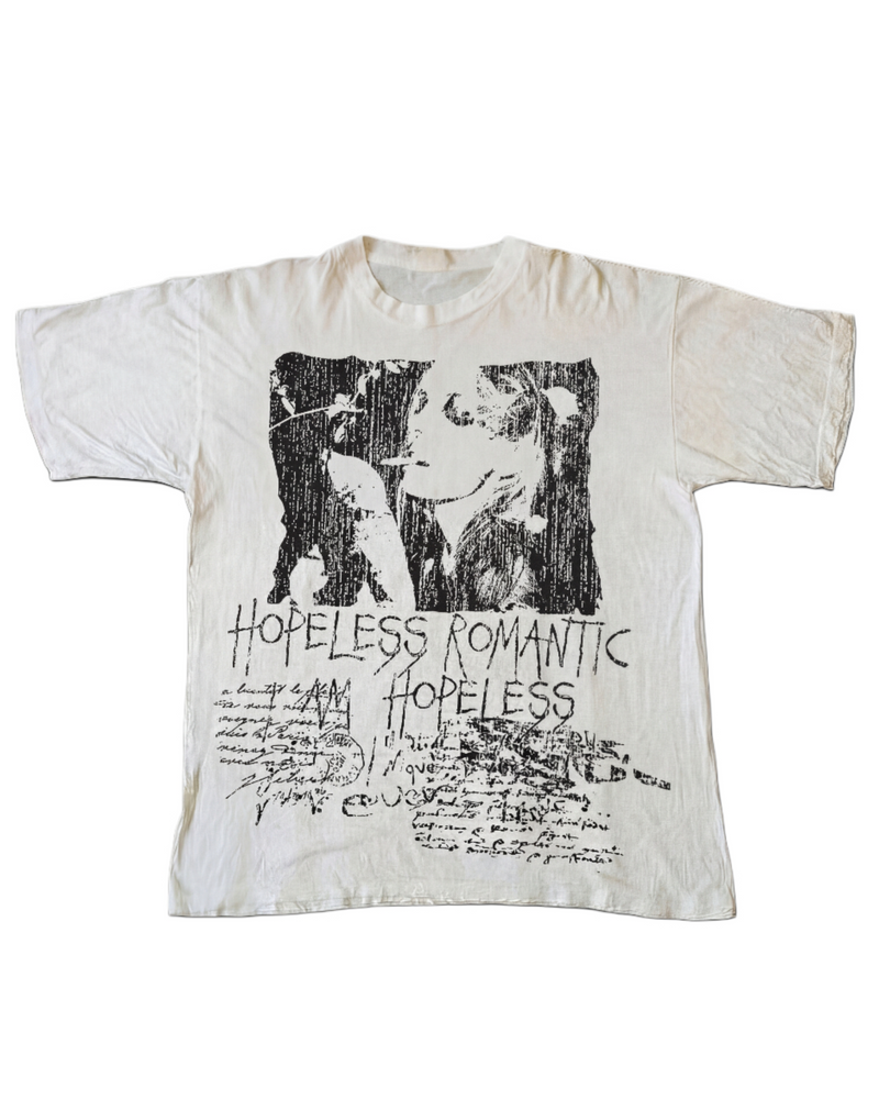 "HOPELESS ROMANTIC" TEE